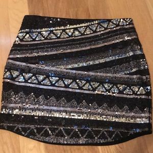 🖤 NYE Express black and silver sequin skirt 🖤